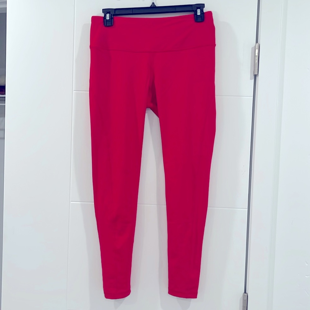 Victoria’s Secret Knockout Leggings Size M